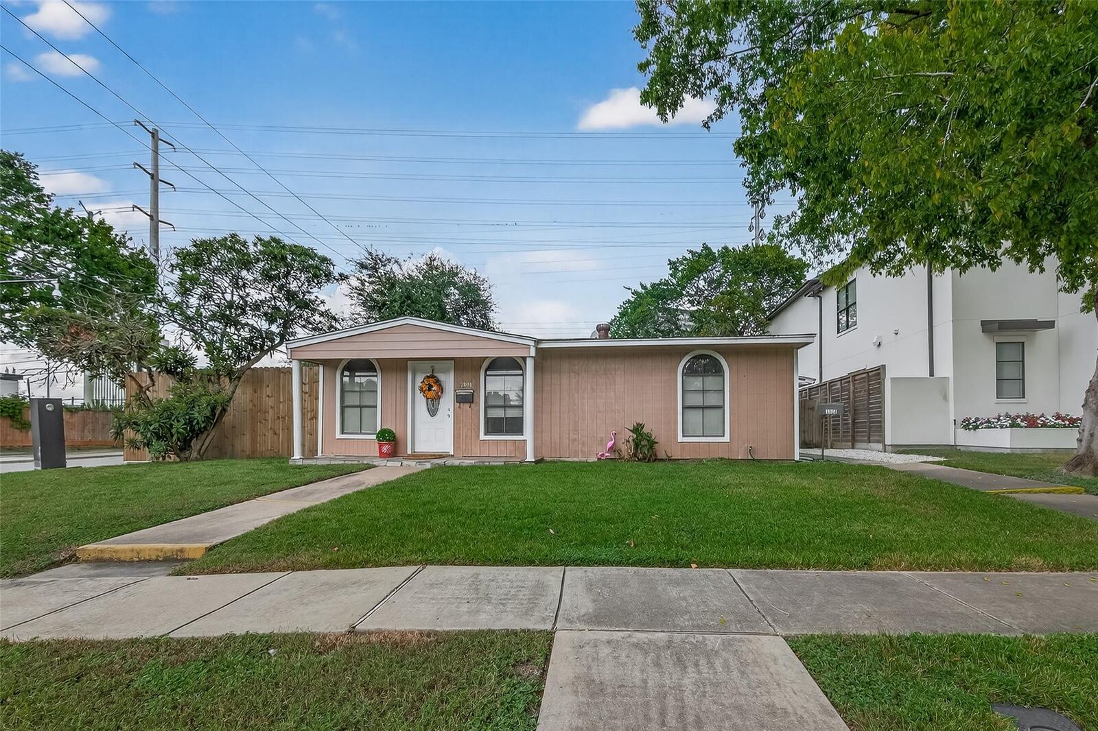 Property Photo: 3928 Childress St TX 77005
