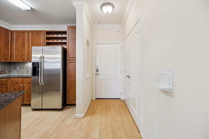 Property Photo: 1711 Old Spanish Trail 440 TX 77054