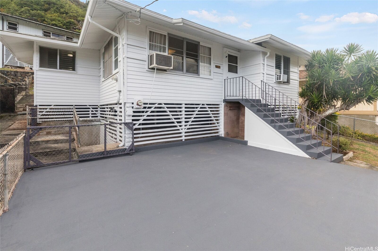 Property Photo:  2166 Palolo Avenue  HI 96816 