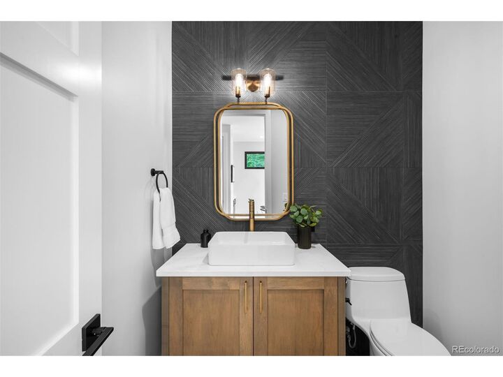 Property Photo:  340 Jackson St  CO 80206 