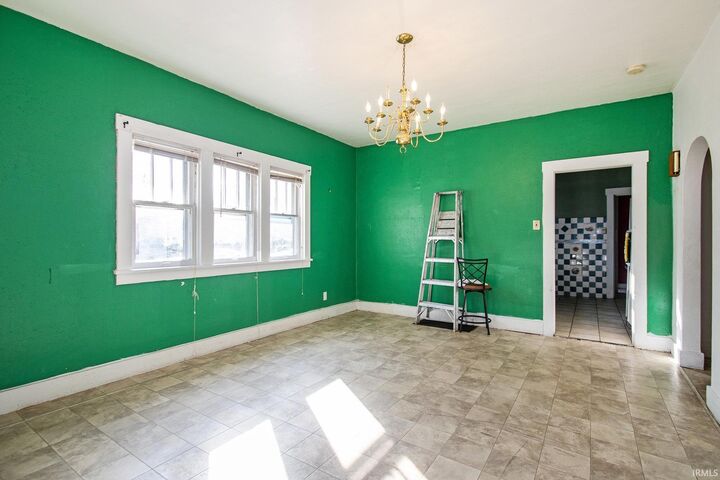 Property Photo:  919 W Wolf Avenue  IN 46516