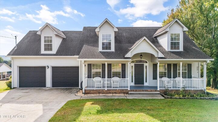 925 Crestview Circle  Lenoir City TN 37772 photo