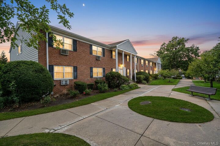 Property Photo: 336 Lakeland Avenue 5D NY 11782