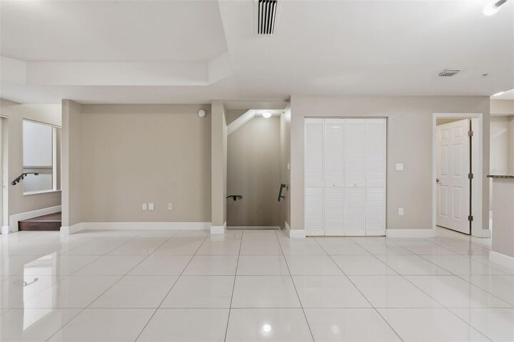 Property Photo: 18417 NE 27th Court 18417 FL 33160