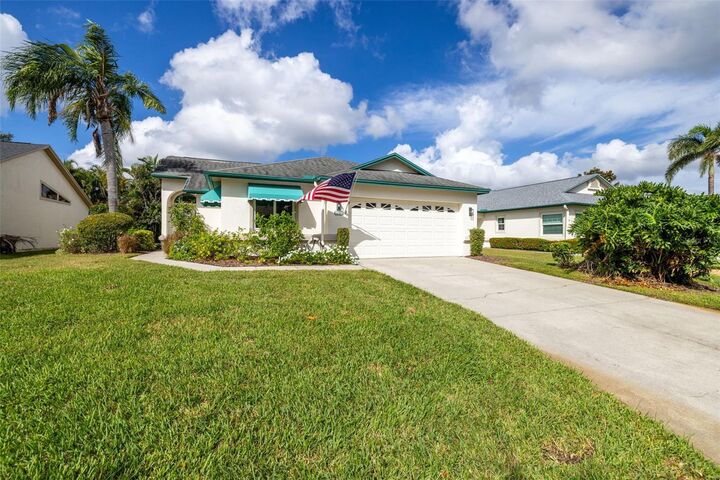 4846 Raintree Street Circle E  Bradenton FL 34203 photo