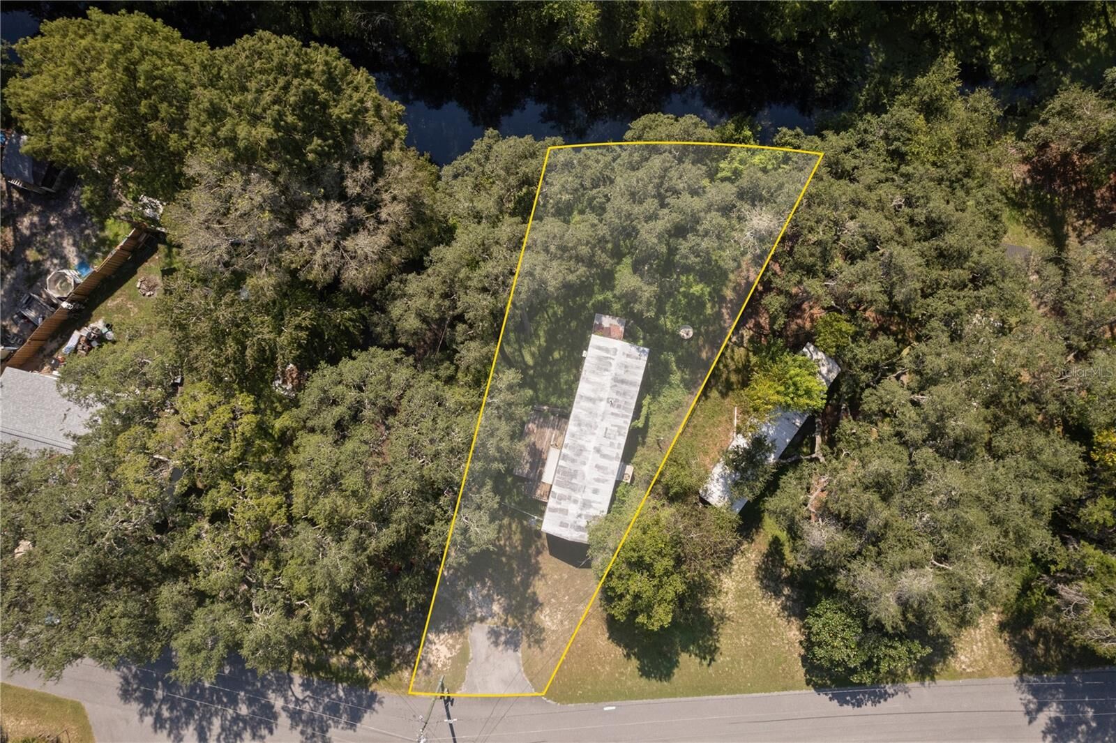 Property Photo: 11776 E Cardinal Place FL 34436