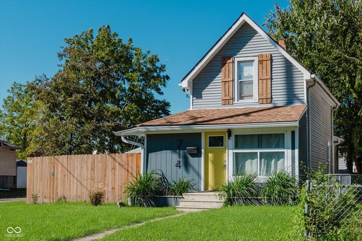 Property Photo: 714 S Keystone Avenue IN 46203