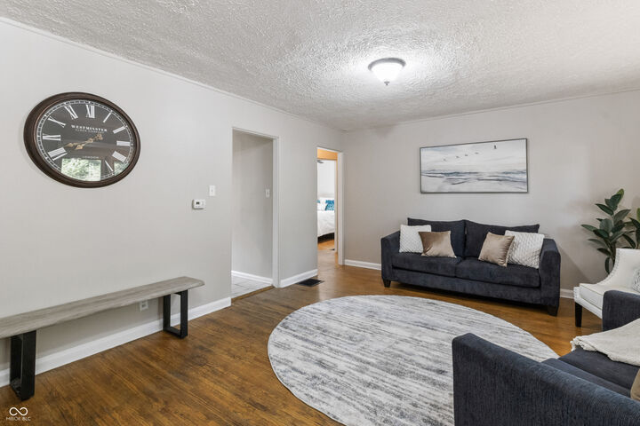 Property Photo:  2113 E 65th Street  IN 46220 