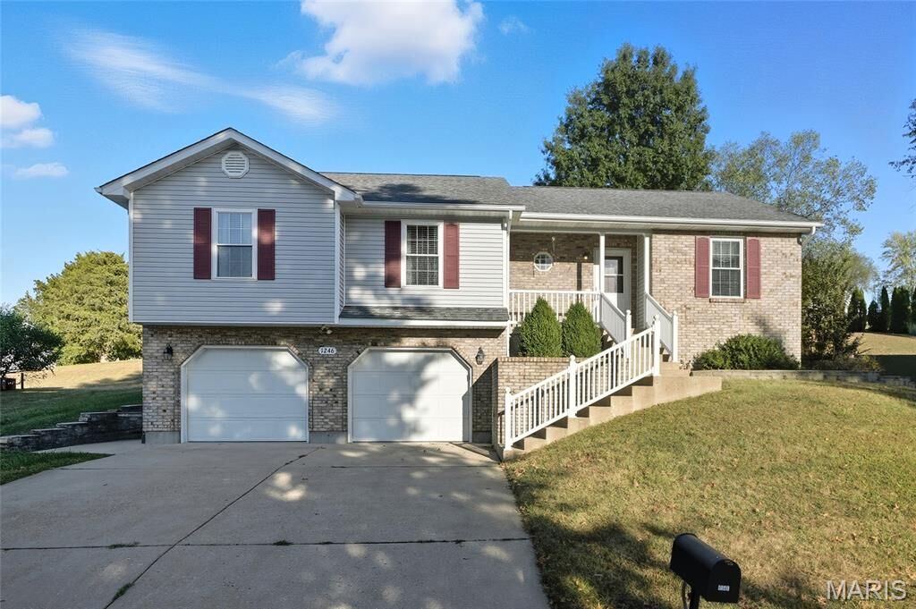 Property Photo: 1246 Deer Run Drive MO 63090