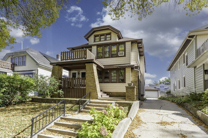 Property Photo:  1372 N 59th St 1374  WI 53208