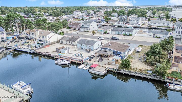 Property Photo: 14 Albatross Point NJ 08721