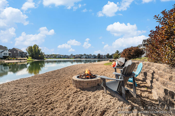 Property Photo:  7074 Nantucket Drive SW  MI 49315 