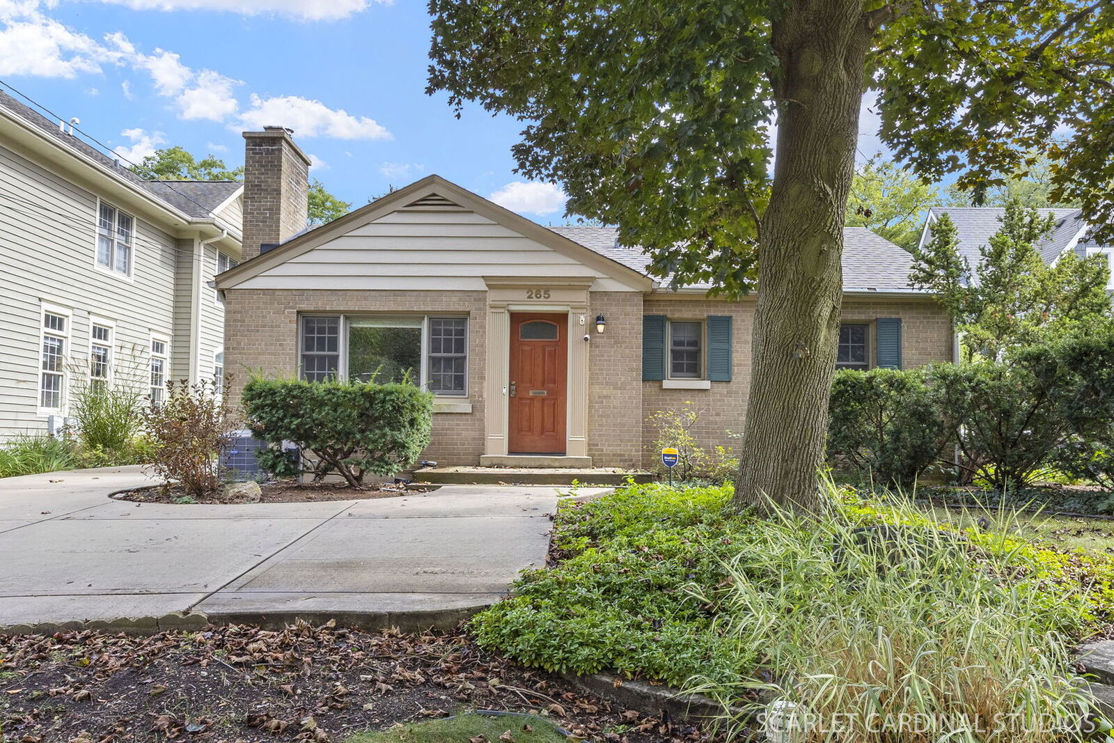 Property Photo: 265 N Main Street IL 60137
