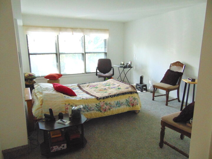 Property Photo: 858 N Auburn Woods Drive IL 60067