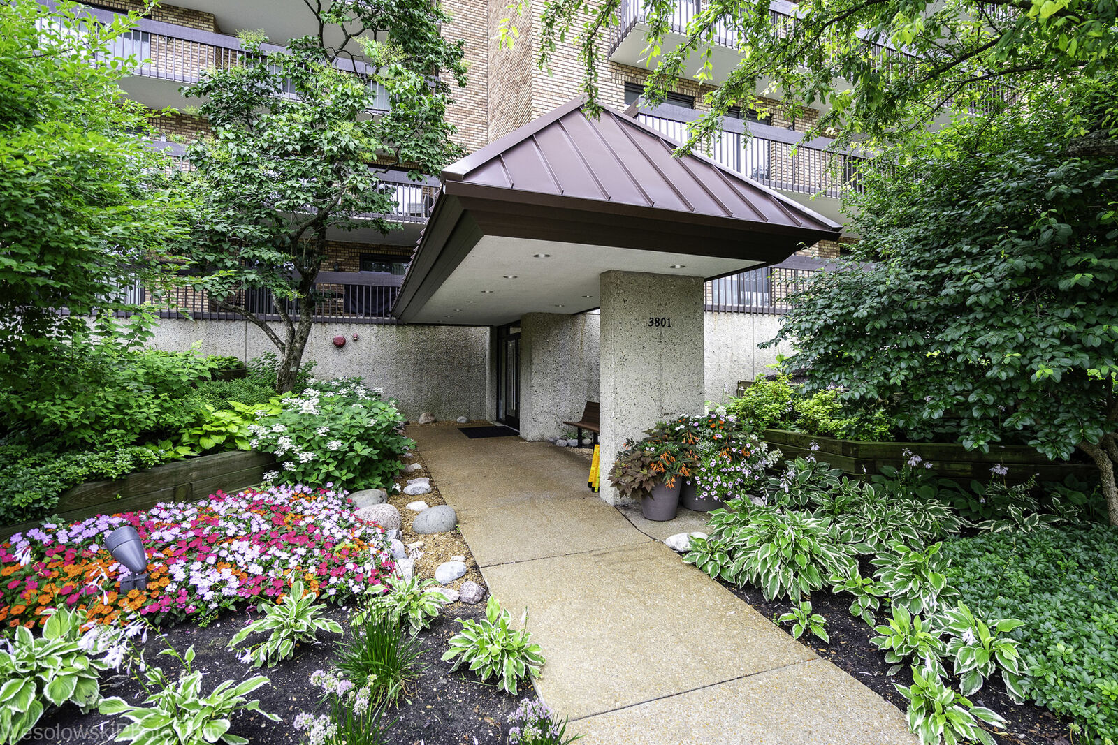 Property Photo:  3801 Mission Hills Road 204  IL 60062
