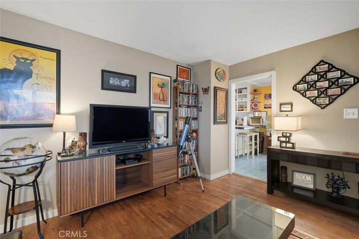 Property Photo:  2410 Vail Avenue  CA 90278 
