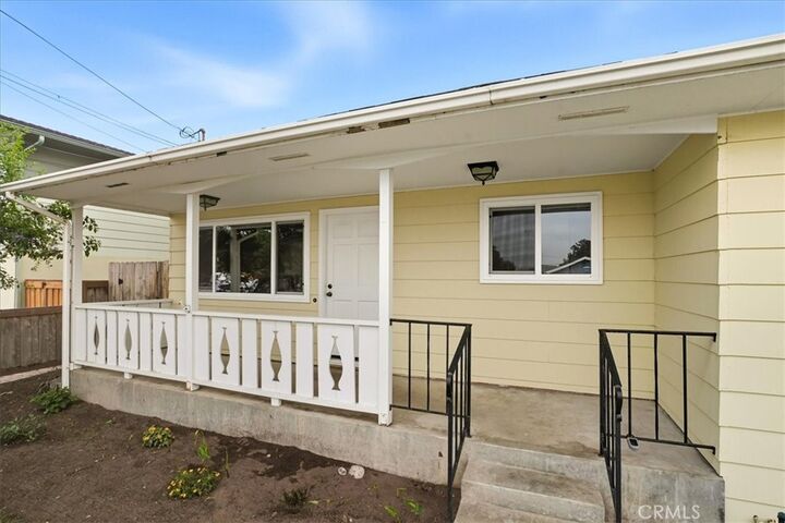 Property Photo:  409 Manzanita Drive  CA 93402 