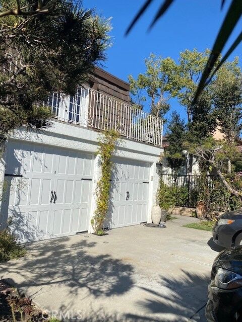 Property Photo: 158 Avenida Miramar CA 92672