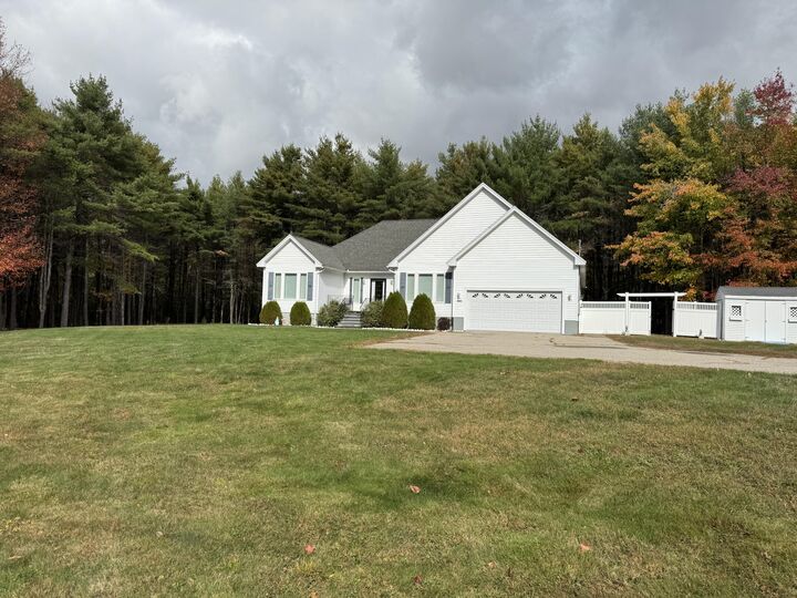 Property Photo:  2620 Me-109  ME 04001 