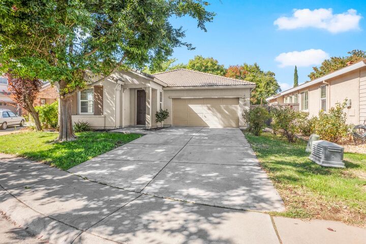Property Photo:  4048 Kalamata  CA 95742 