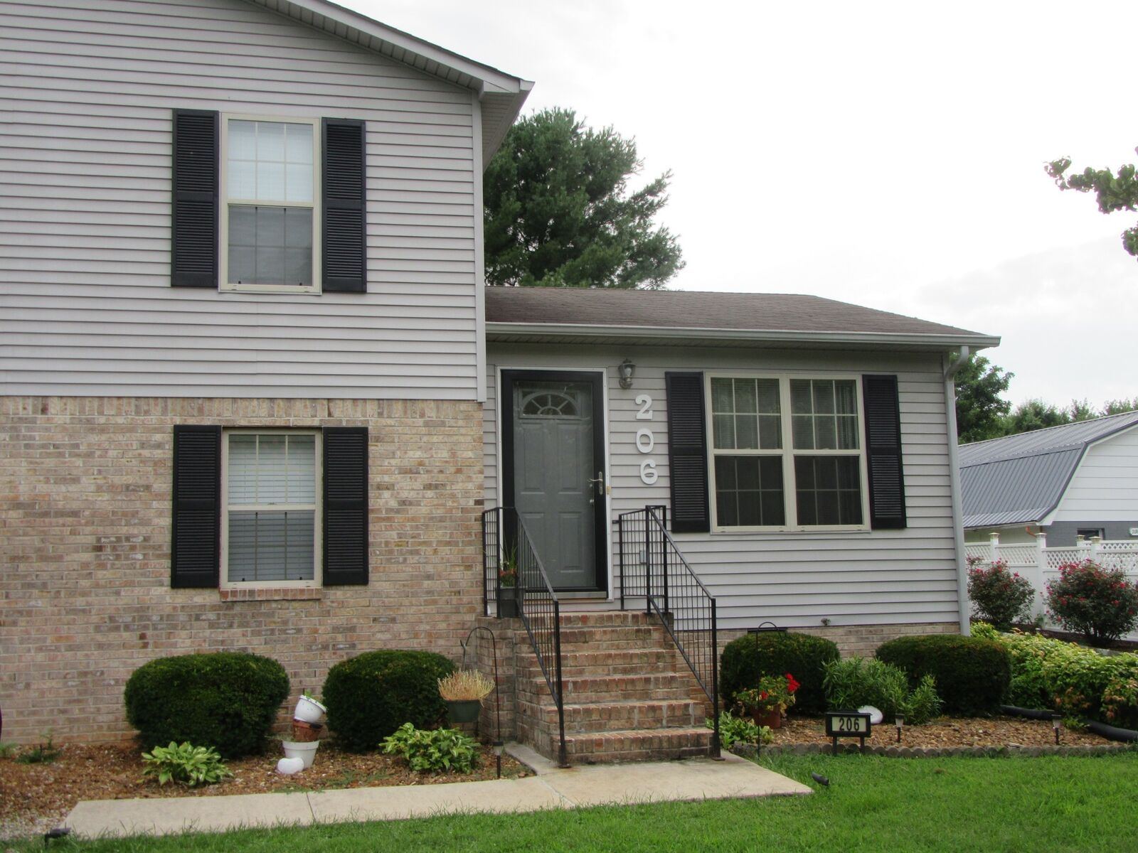 Property Photo: 206 Homeward Ave TN 37398