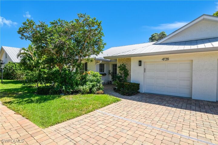 4728 West Boulevard N8  Naples FL 34103 photo