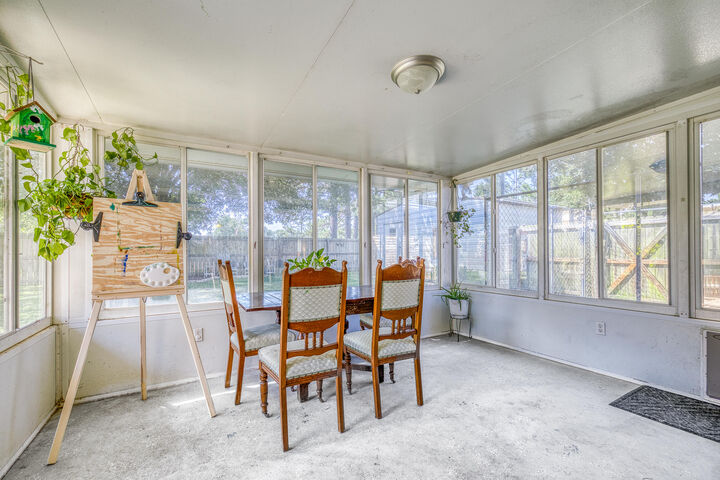 Property Photo:  2345 Prytania Circle  FL 32566 