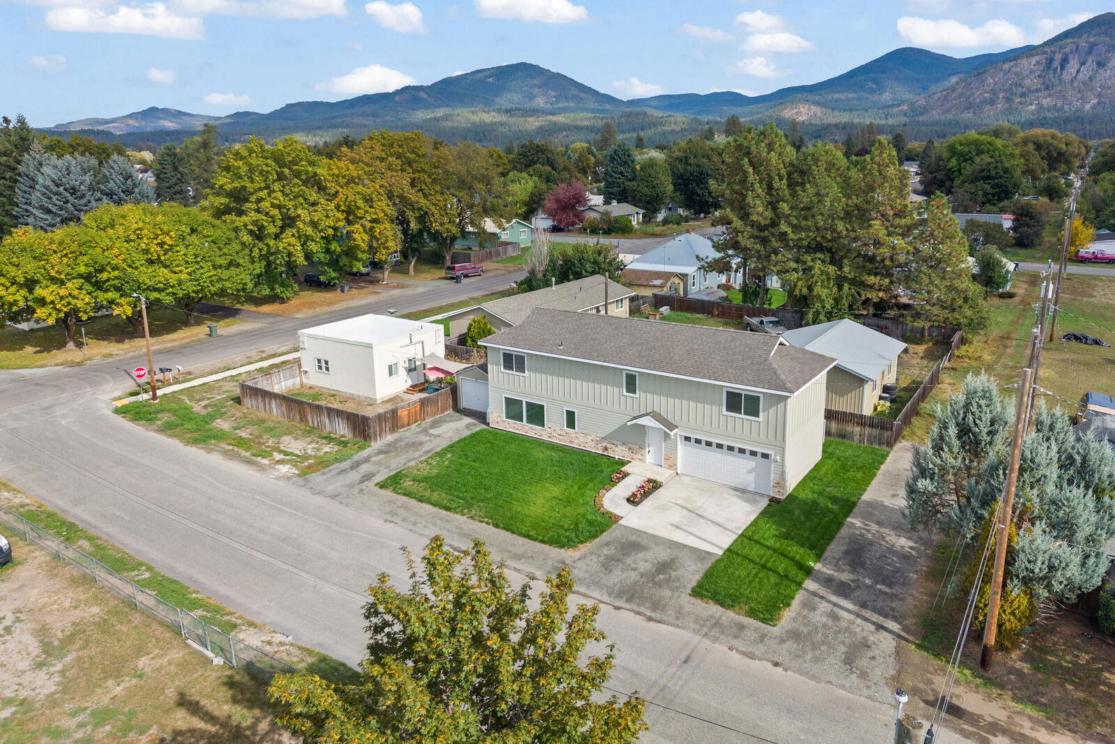 Property Photo: 101/915 W West/Main Ave WA 99109