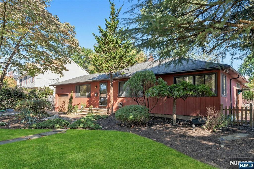 Property Photo:  192 Valley Road  NJ 07661 