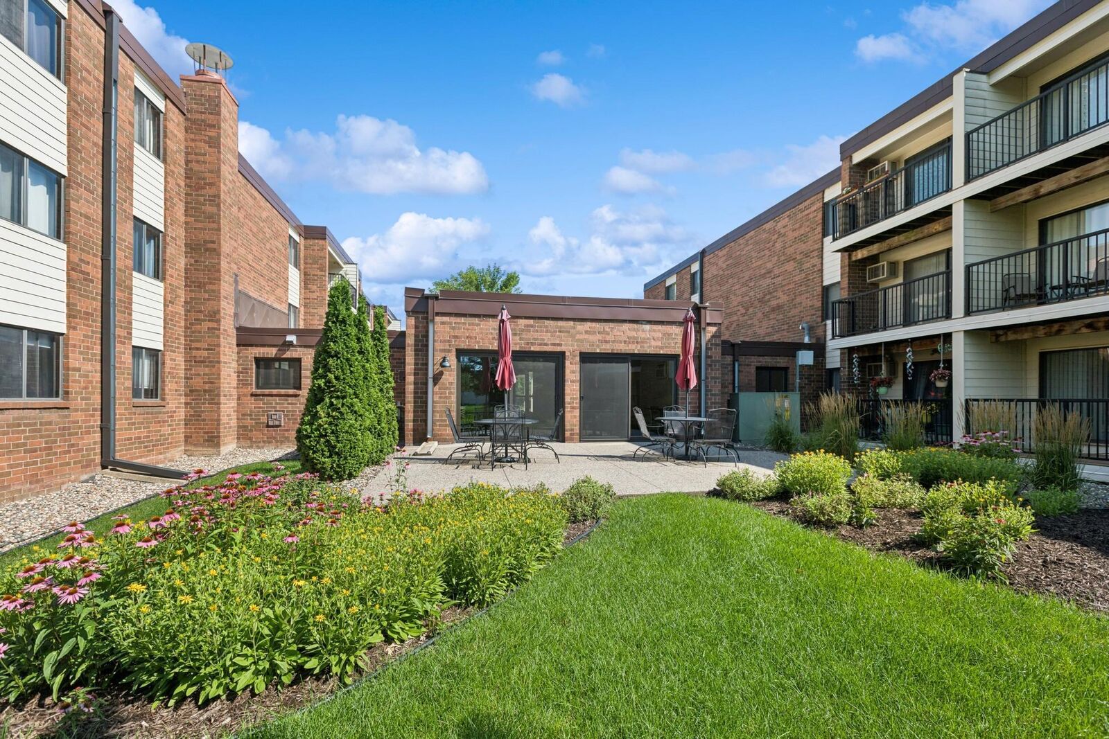 Property Photo: 4 Pine Tree Drive 324 MN 55112