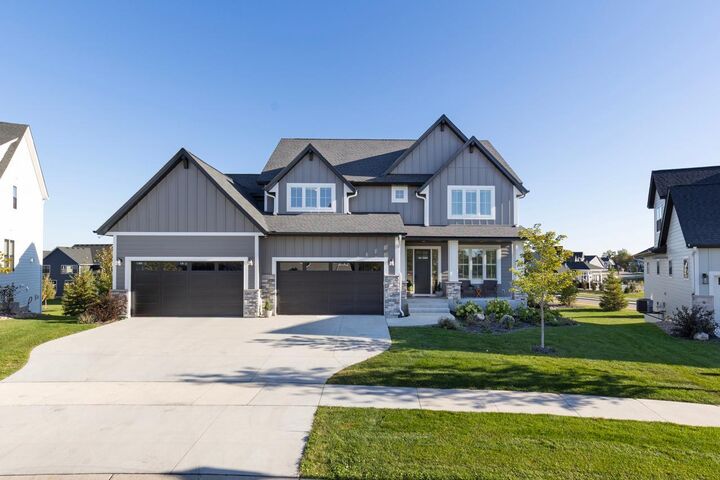 16497 64th Avenue N  Maple Grove MN 55311 photo