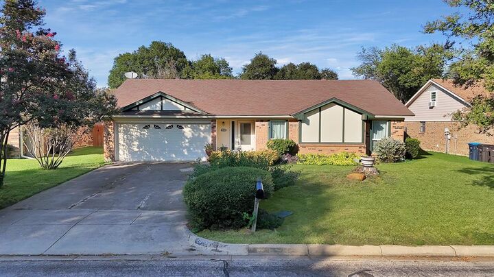 Property Photo: 4013 Chestnut Street TX 76137