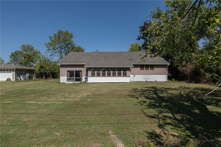 Property Photo: 1509 Poplar Street AR 72758