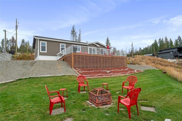 Photo de la propriété: 5208 Celista Place BC V0E 1M6