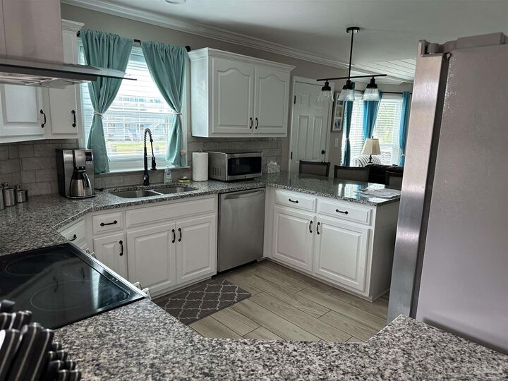 Property Photo: 1456 Sonata Ct FL 32566