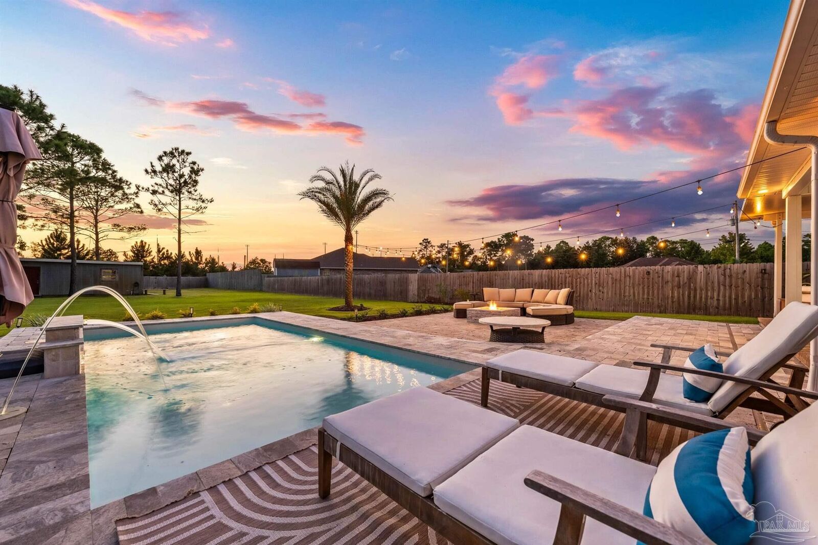 Property Photo:  2423 Raider Ln  FL 32566 