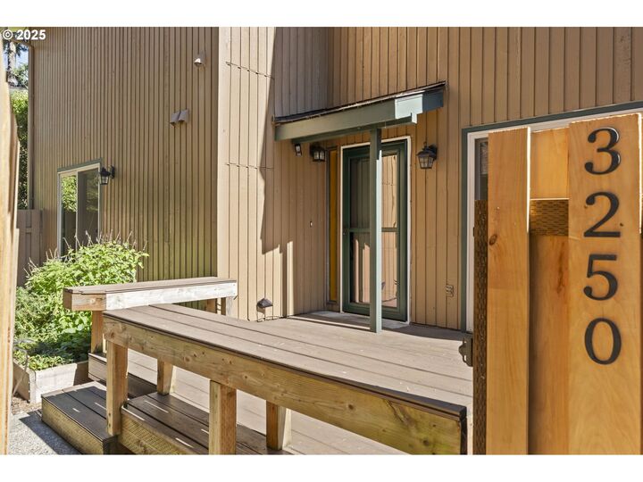 Property Photo:  3250 SE 153rd Ave  OR 97236 