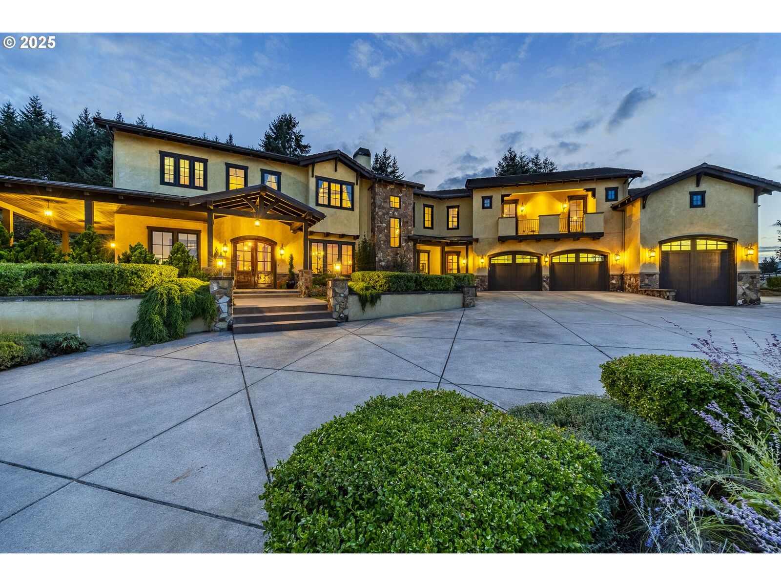 Property Photo:  27520 Erickson Rd  OR 97402