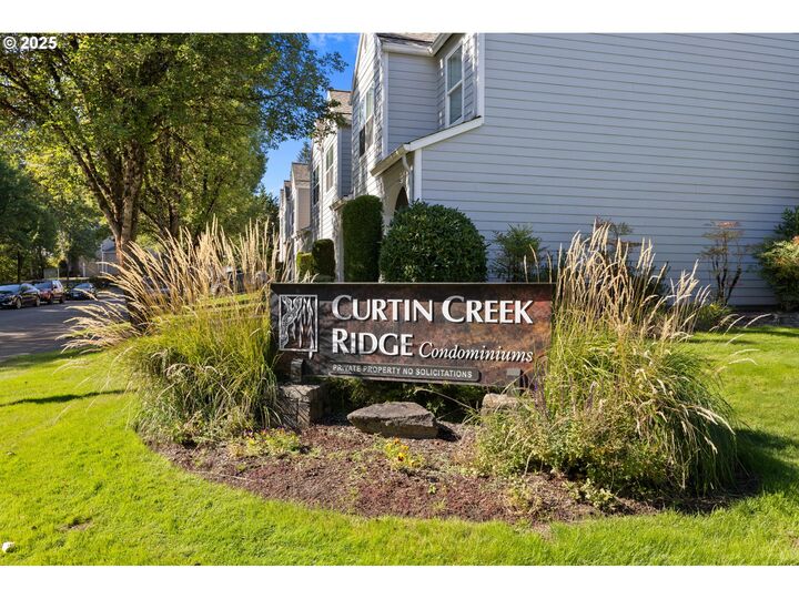 Property Photo: 10400 NE 82nd Ave 18 WA 98660