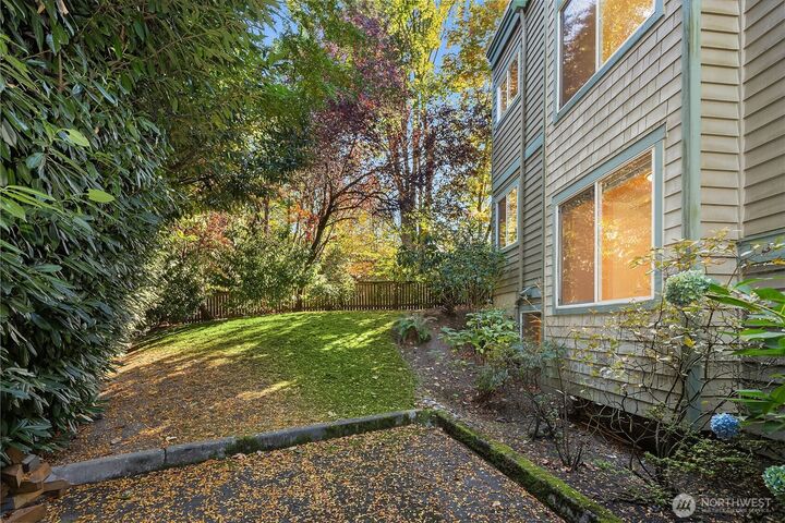 Property Photo: 112 9th Lane 112 WA 98033