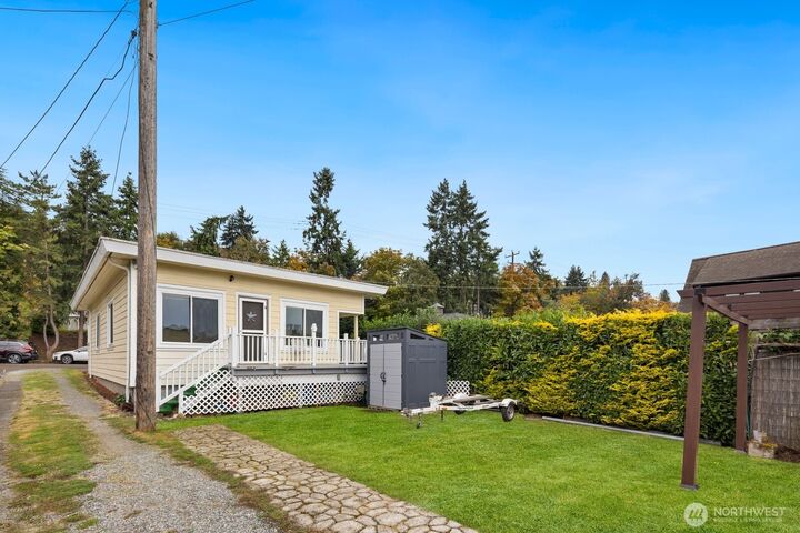 Property Photo:  10006  Rainier Avenue S  WA 98178 
