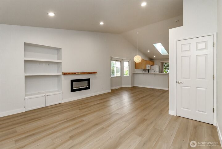 Property Photo: 7201 205th Avenue E WA 98391