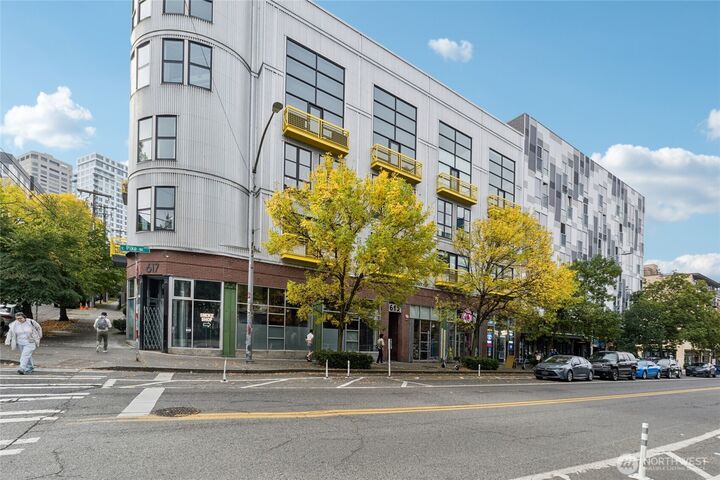 Property Photo: 615 E Pike Street 305 WA 98122