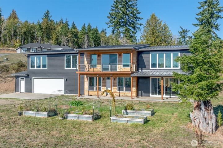 Property Photo: 109 Stewart Spur 1 WA 98626