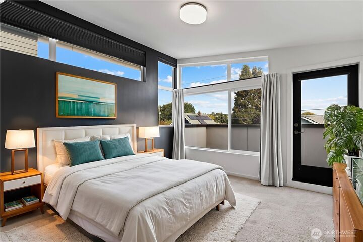 Property Photo:  6917  Carleton Ave  S B  WA 98108 