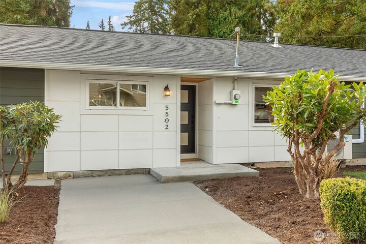 Property Photo: 5502 216th Street SW WA 98043
