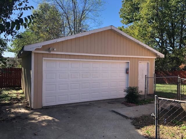 Property Photo:  1425 Longview Drive  KY 42101