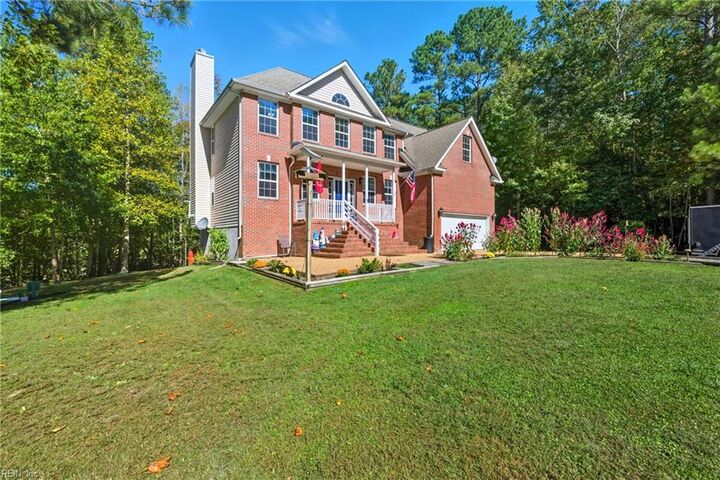 Property Photo:  9851 Autumn Woods Ln  VA 23061 