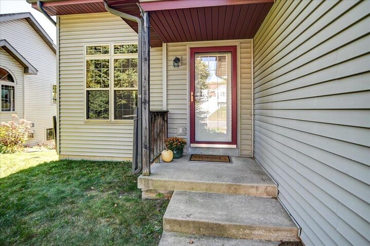 Property Photo: 6922 Village Park Drive WI 53718