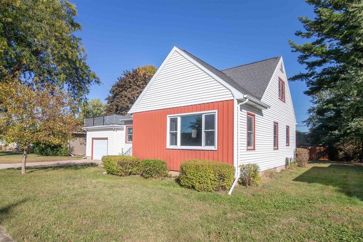 Property Photo: 610 Tyler Avenue WI 54963